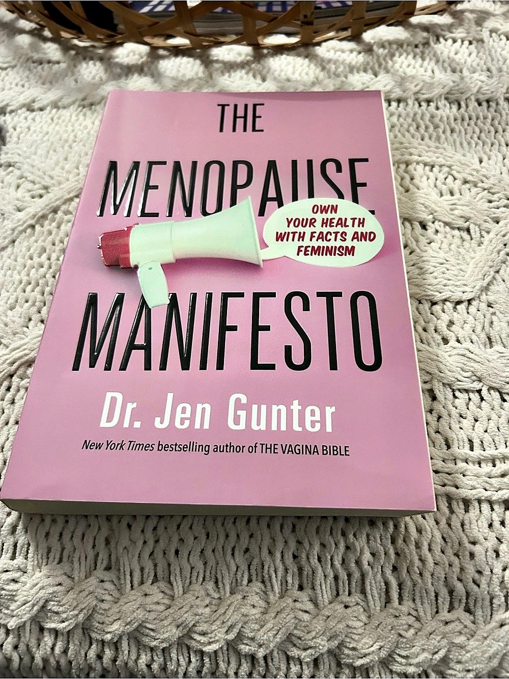 The Menopause Manifesto 
By Dr. Jen Gunter Paperback Book EUC